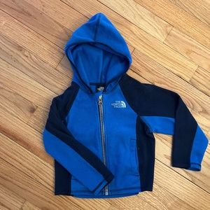 2T The North Face fleece